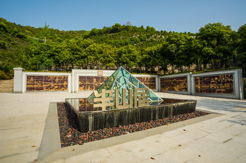 感受自然之美，利来国际app集团的陵园规划哲学