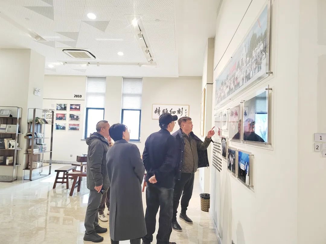 福寿园国际集团王计生总裁携赵宝晨博士莅临利来国际app参观指导