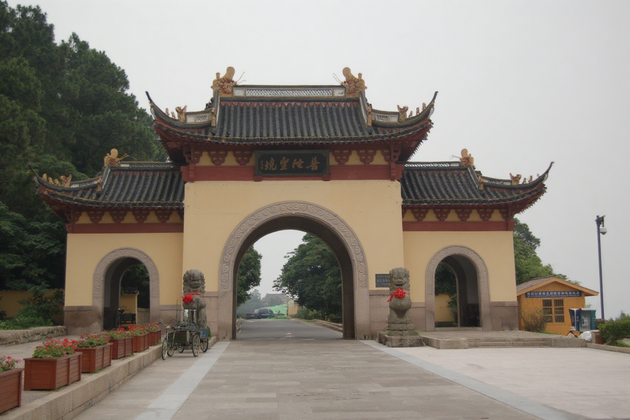 以门楼为笺，镌刻时代的匠心诗行