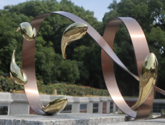 铜艺重生：碑雕与殡葬中的永恒之美